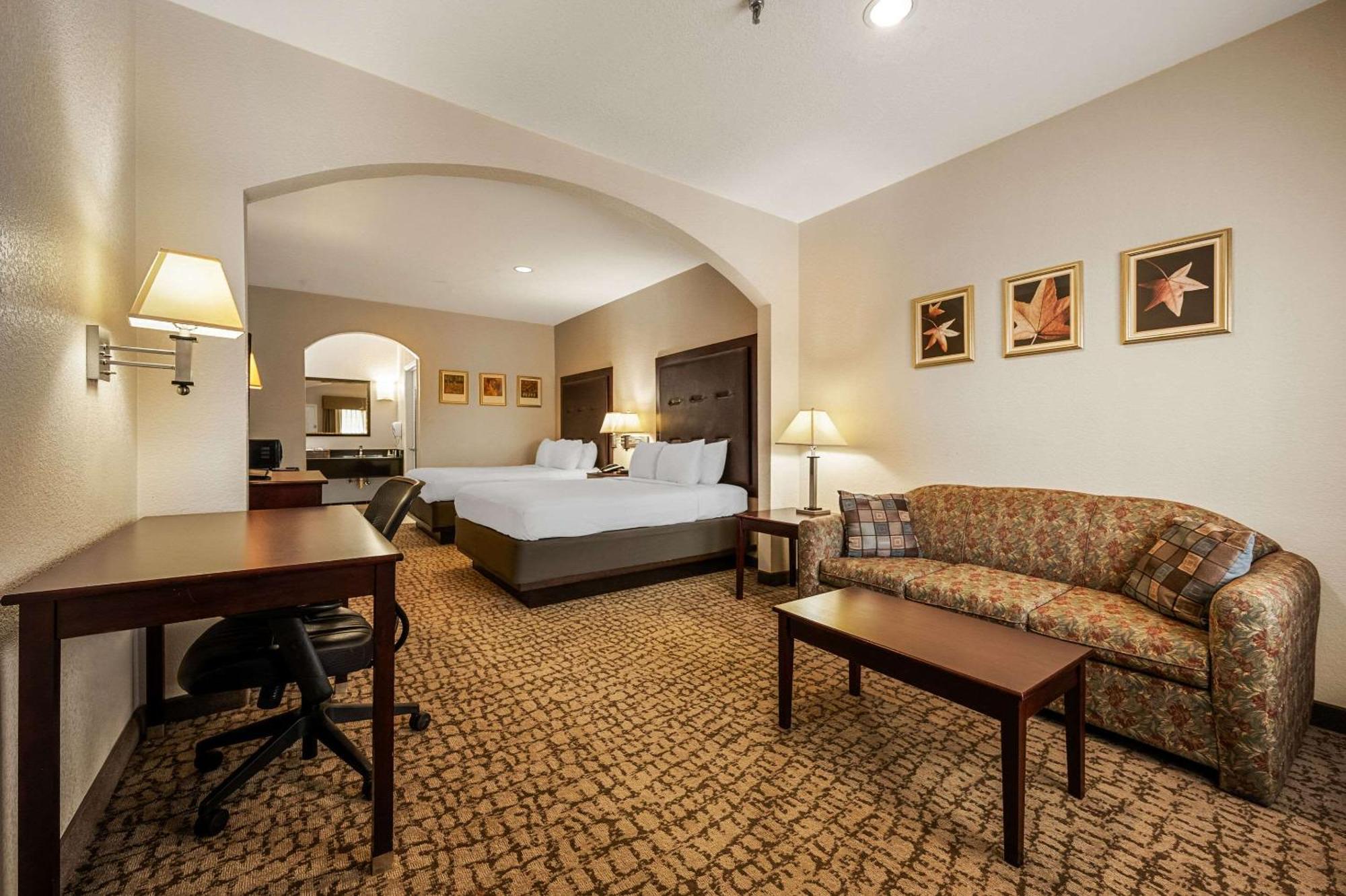 Quality Inn & Suites Cypress Exterior photo